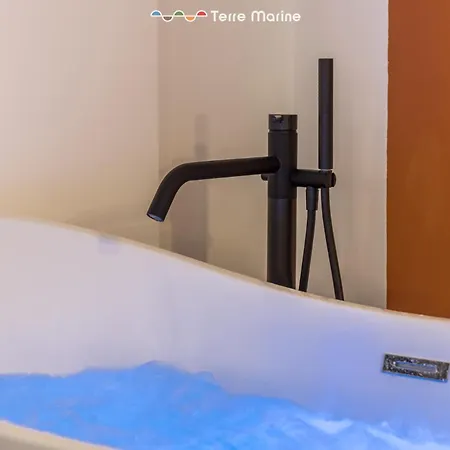 Blue Perlage, Terre Marine 아파트 베르나차