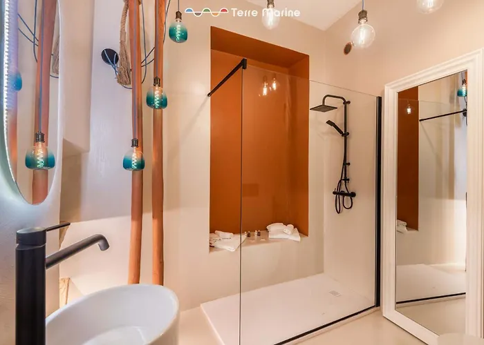 Blue Perlage, Terre Marine